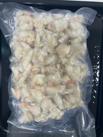 【送料無料】ズワイガニ肩コロ肉 500ｇ
