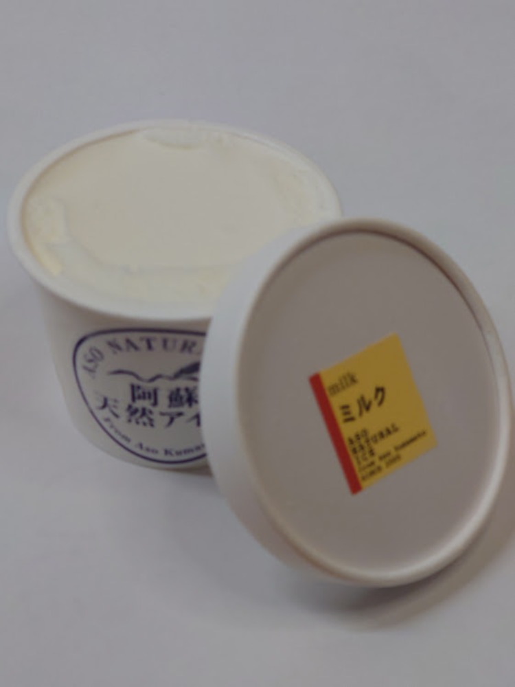 国産ジャージー牛乳100％使用　ミルクアイス　120ｍｌ