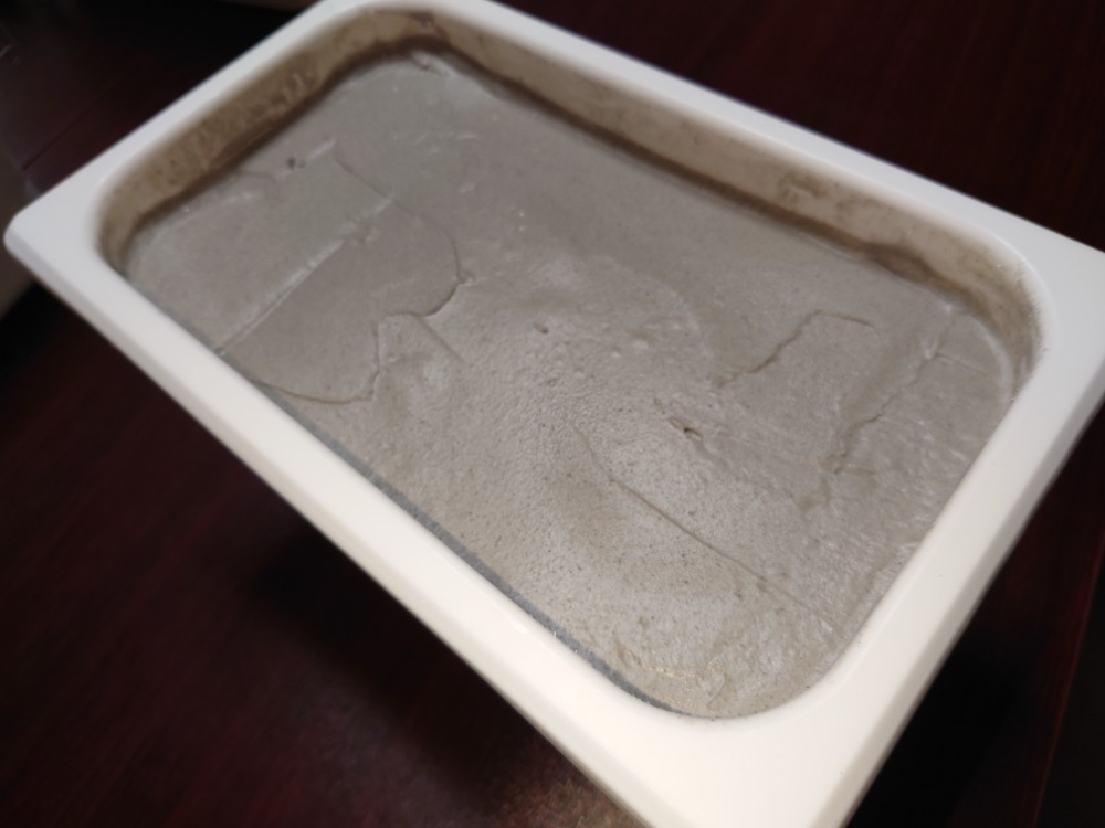 国産ジャージー牛乳100％使用ジェラートアイス　黒ごま　4L