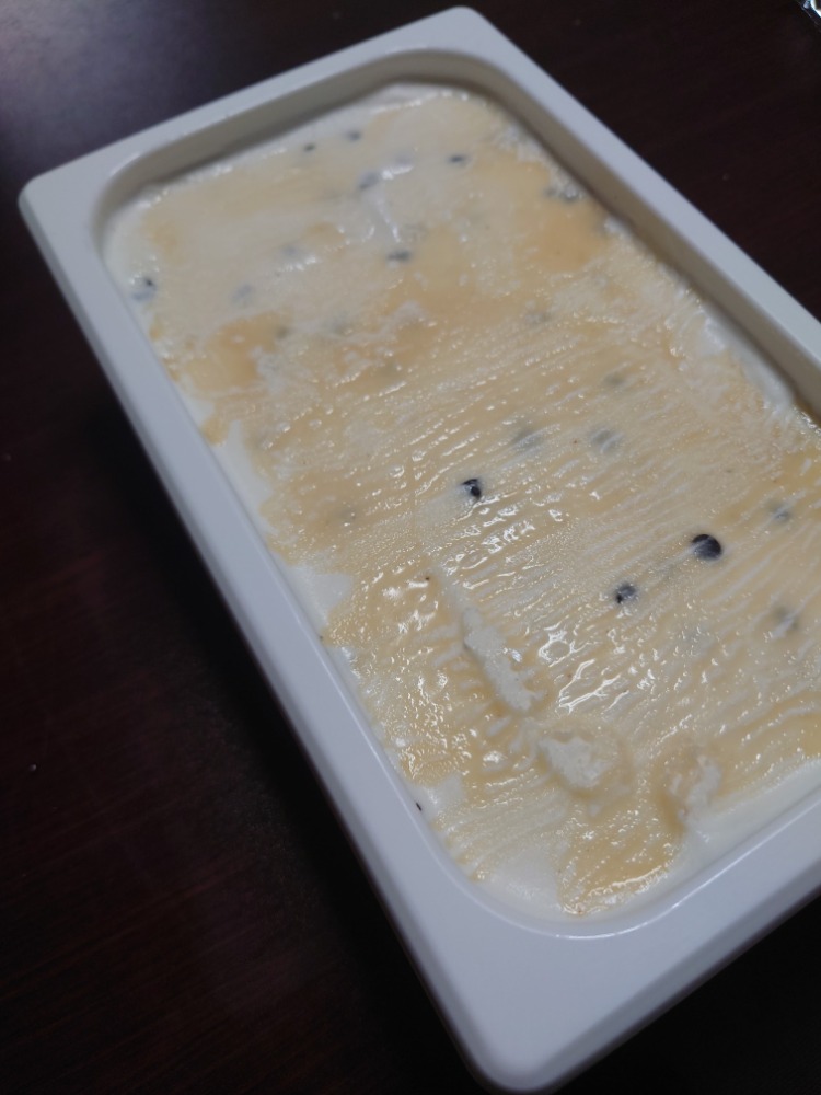 国産ジャージー牛乳100％使用　アイス　生キャラメルチョコ　4L