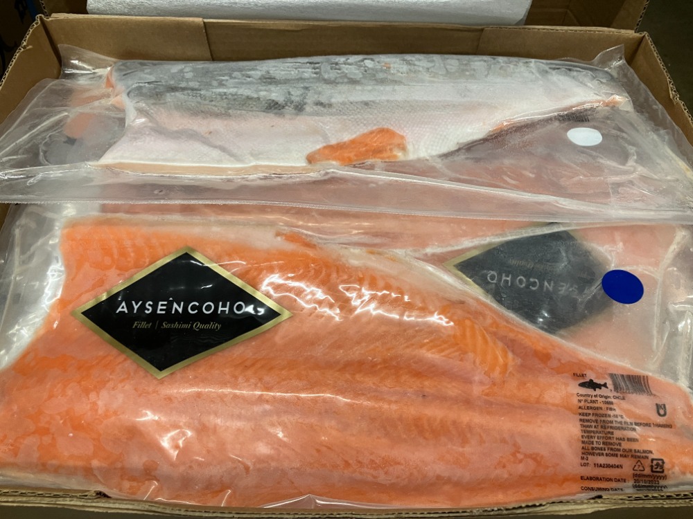 チリ産冷凍銀鮭フィーレトリムC（IND)7～13枚/10kg