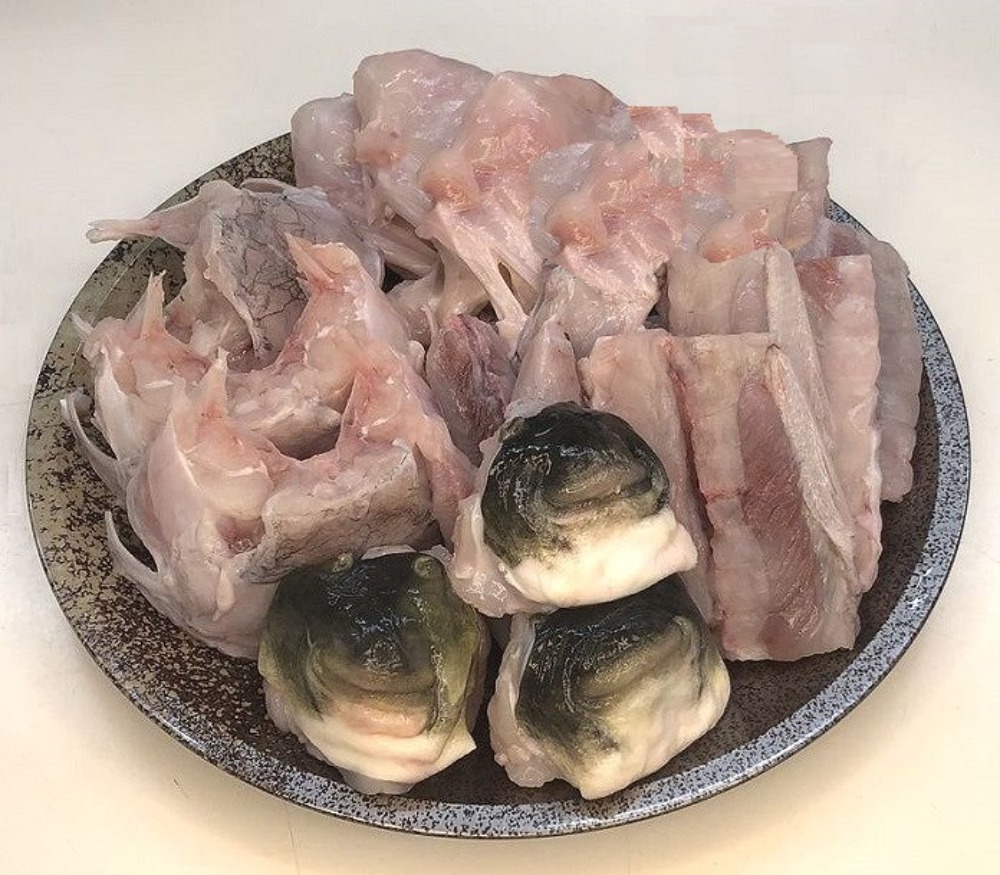 関門・長崎産　とらふぐアラ　350g
