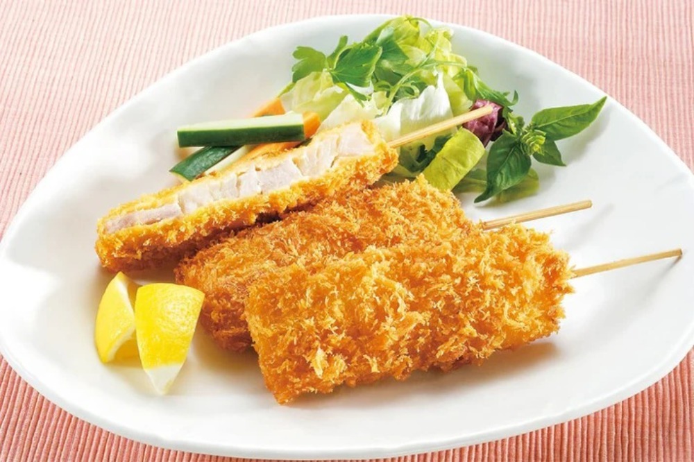 豚ロースと玉ねぎの串カツ６０ｇ