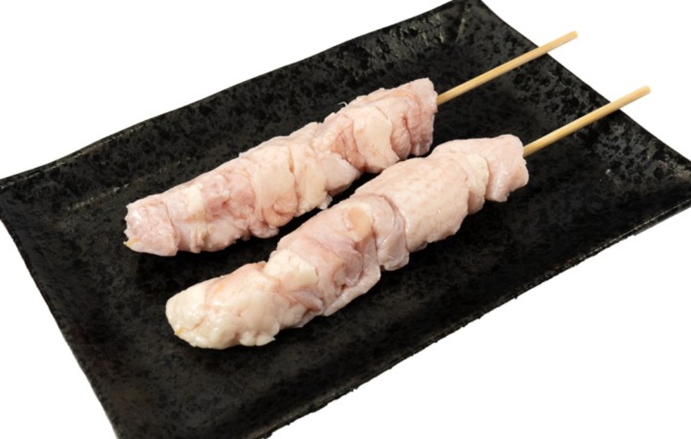 鶏皮ぐるぐる巻き串　40g