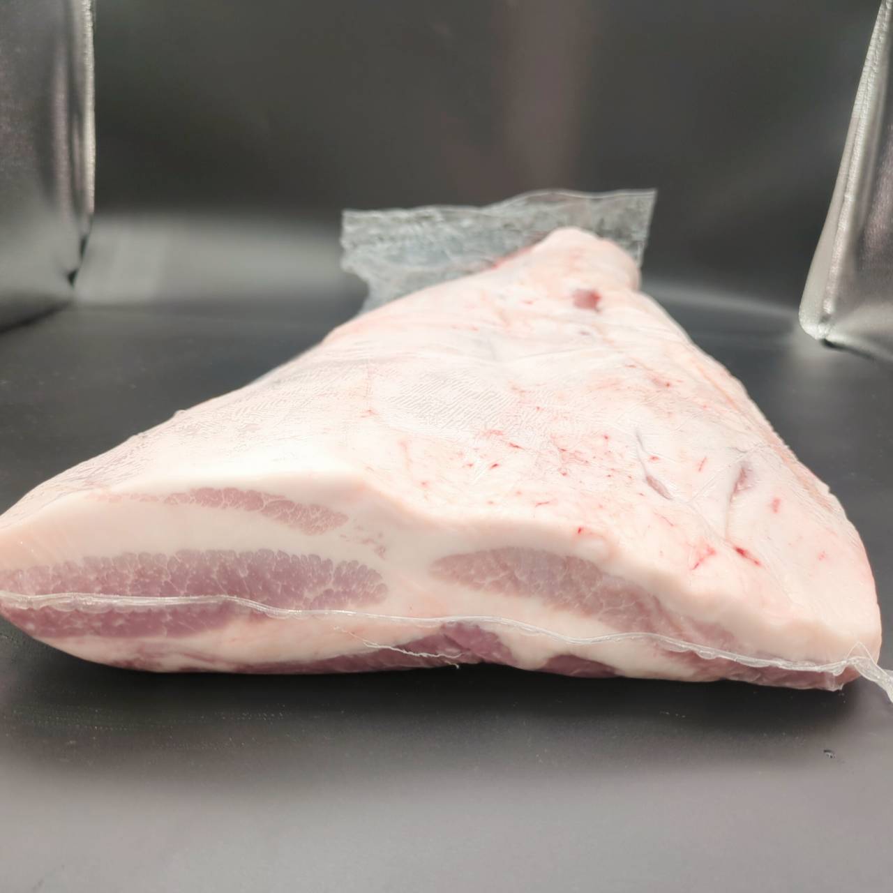 【送料無料】＜冷凍＞やまゆりポーク　豚バラ　1枚ブロック　24.9kg