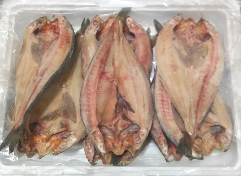北海道産　真ほっけ開き干し約320ｇ