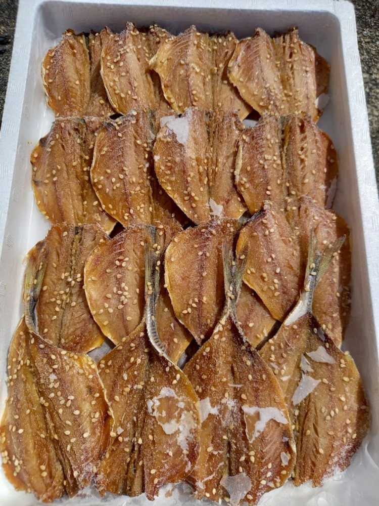 真あじ　みりん干し　３２枚入/1kg